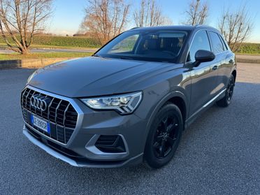 Audi Q3 35 TFSI S tronic Business