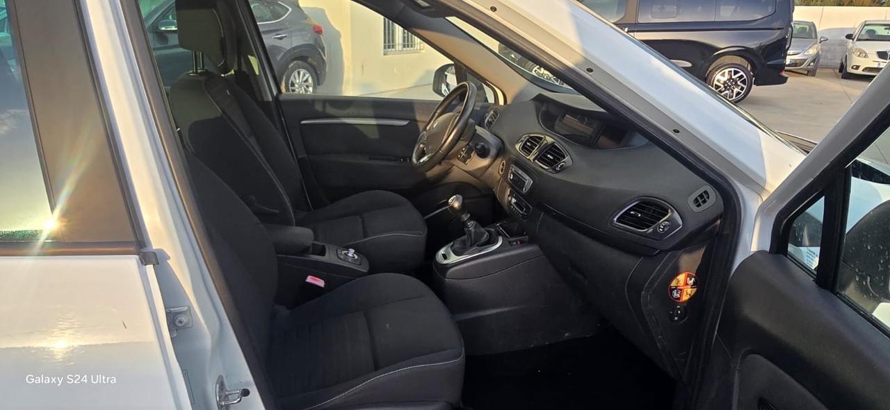 Renault Scenic XMod 1.5 dCi 110CV EDC 2015