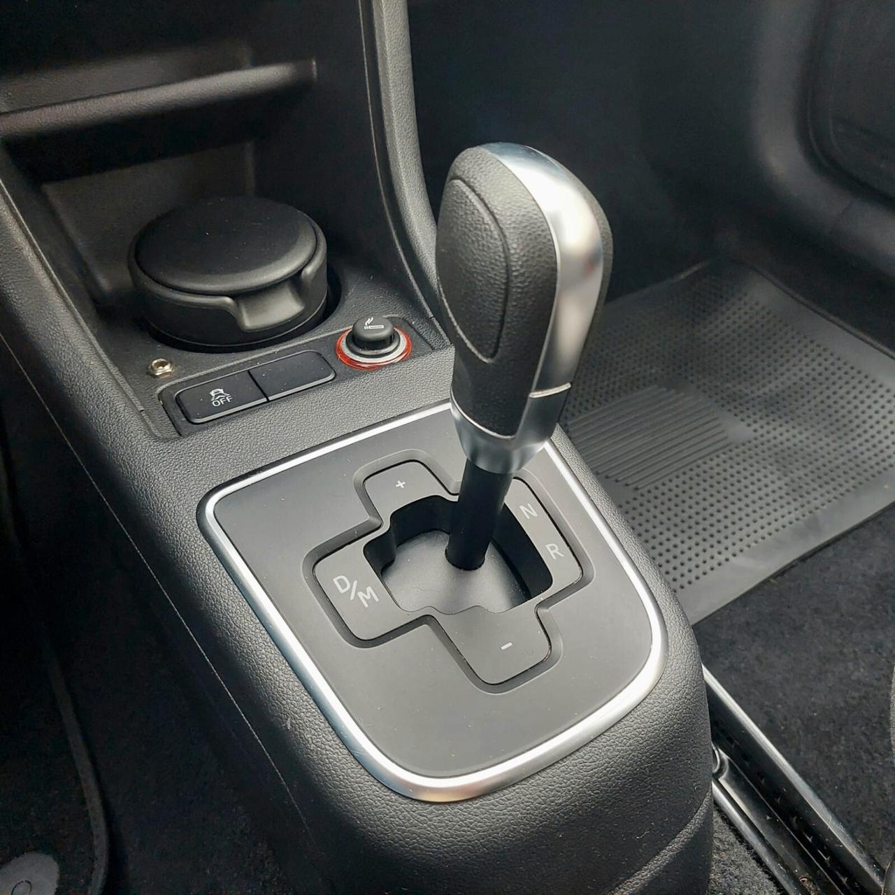 VOLKSWAGEN up! 1.0 75cv 3p. High up! ASG - 2014