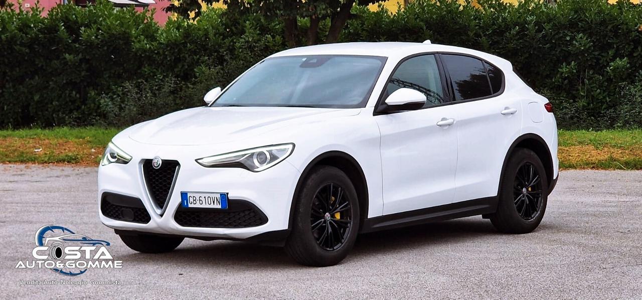 Alfa Romeo Stelvio 2.2 Turbodiesel 160 CV AT8 RWD Super