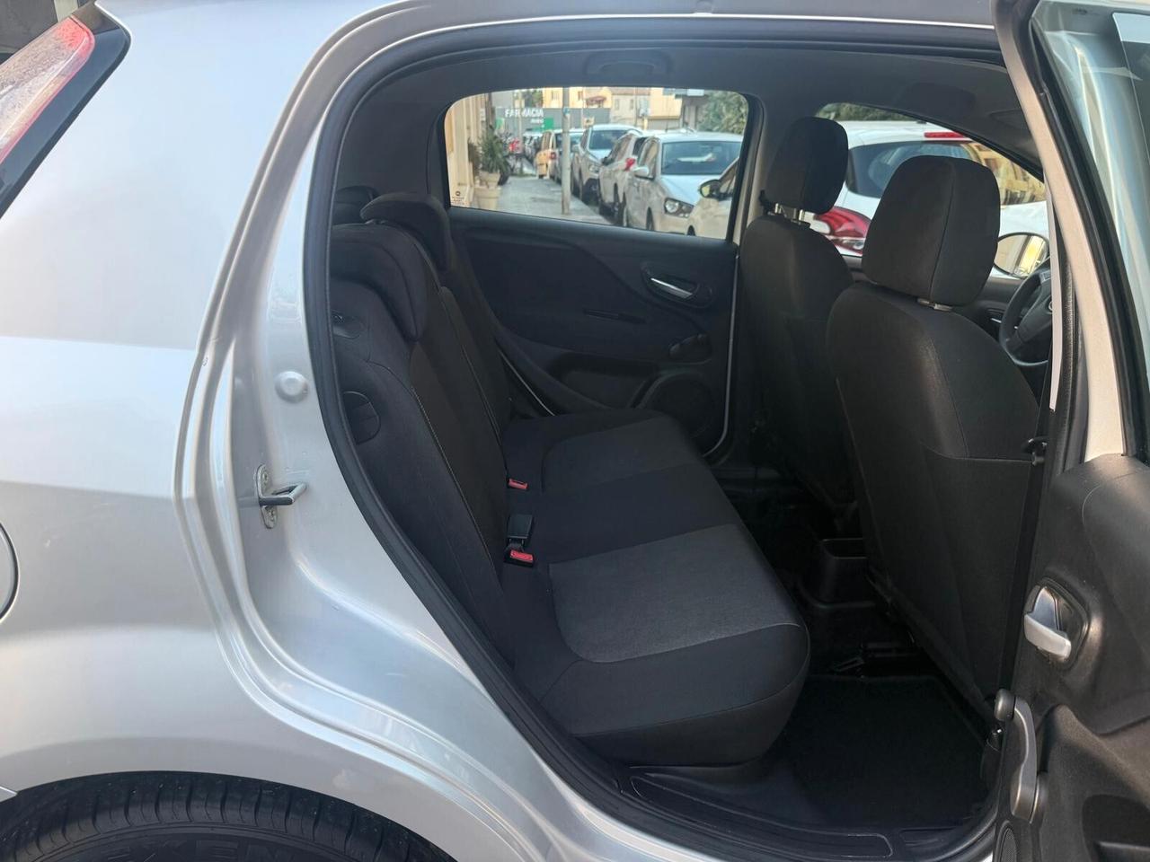 Fiat Punto 1.3 MJT II 75 CV 5 porte Street