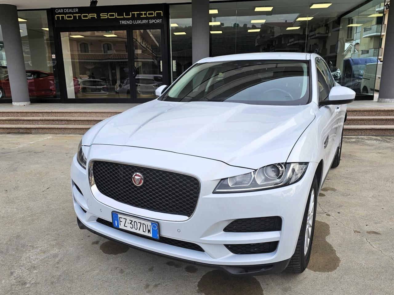 Jaguar F-Pace 2.0 D 180 CV AWD aut. Pure