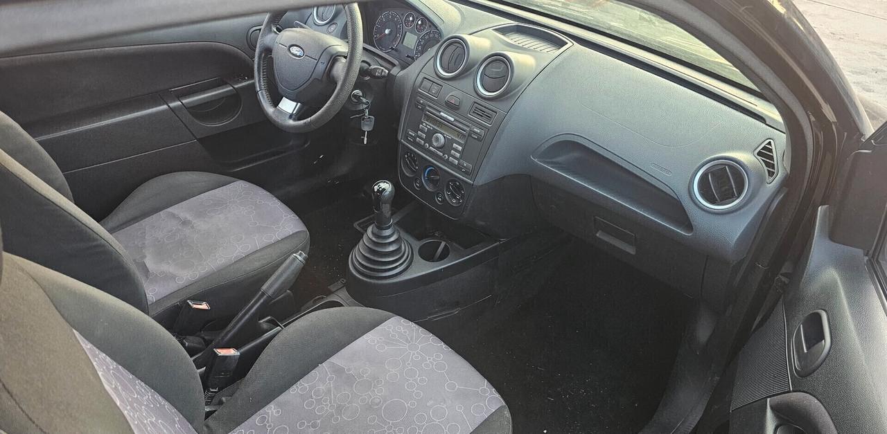 Ford Fiesta 1.4 GUIDABILE DA NEOPATENTATI