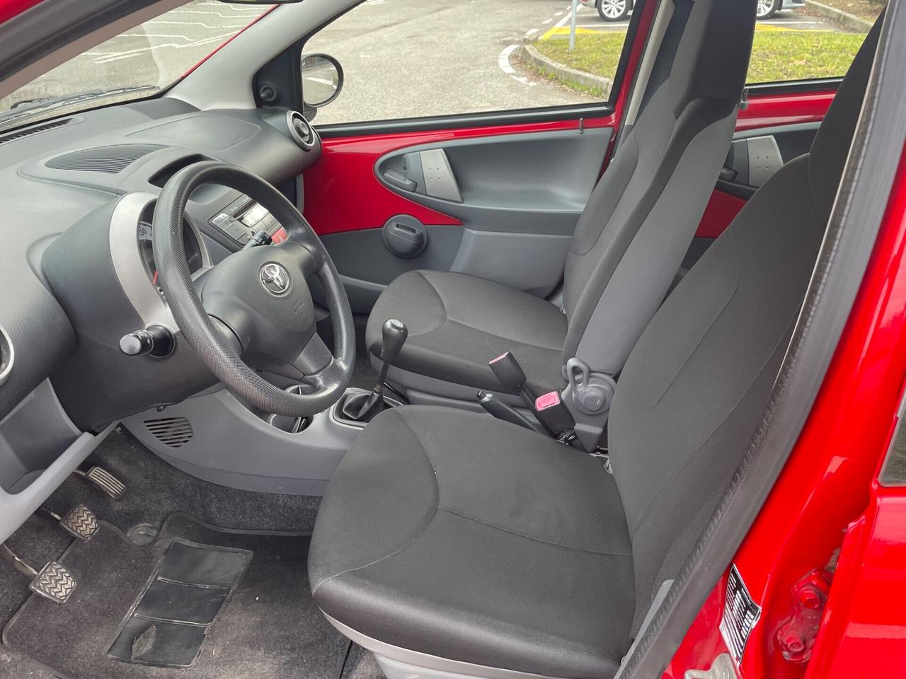 Toyota Aygo 1.0 12V VVT-i 5 porte *Neopatentati*Solo 60000km*