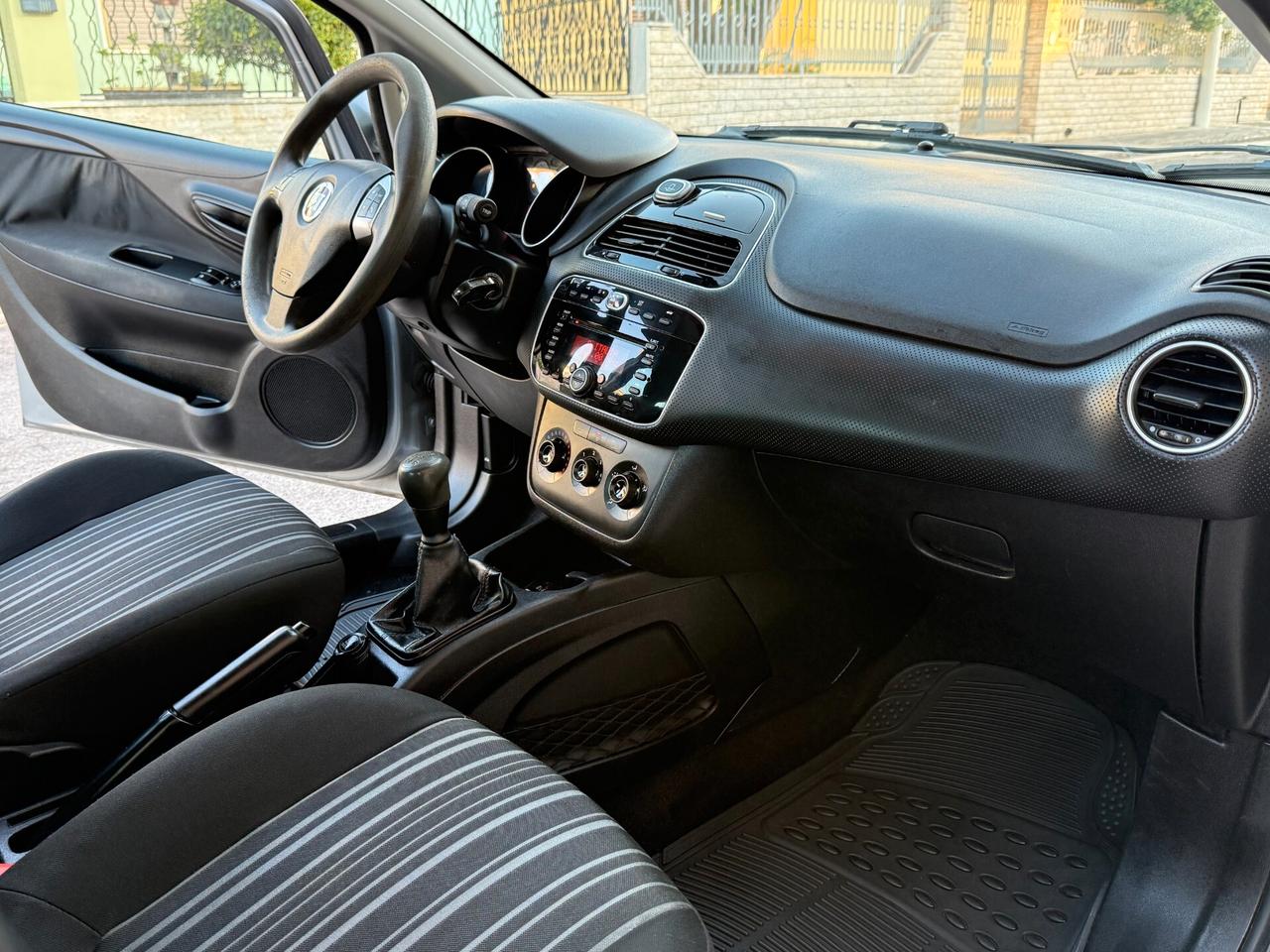 Fiat Punto Evo 1.3 MJT 75CV DPF 5P Dynamic - 2011