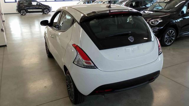 LANCIA Ypsilon 1.0 FireFly 5 porte S&S Hybrid Oro