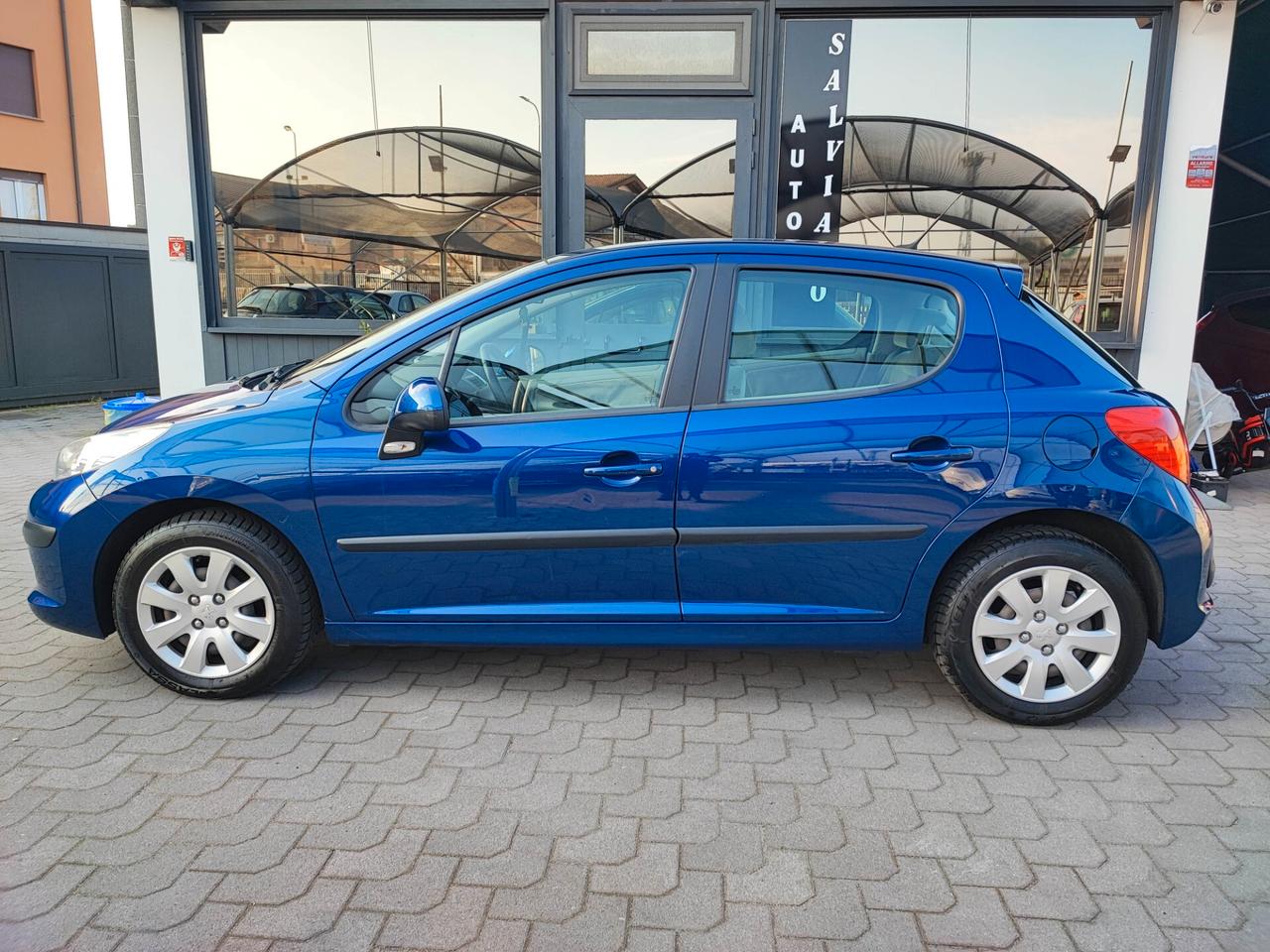 Peugeot 207 1.4 88CV 5p uni-pro