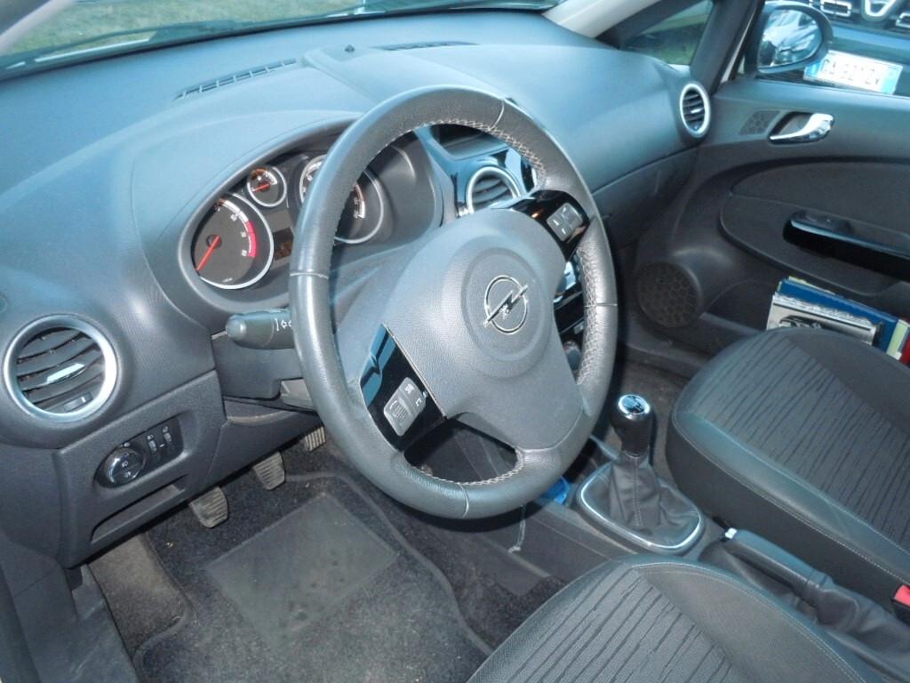 OPEL CORSA 1.2 GPL