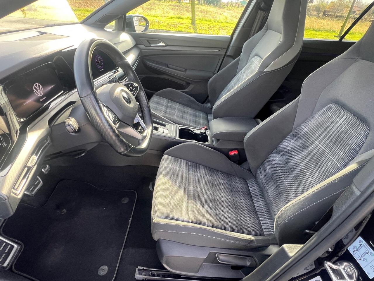 Volkswagen Golf VIII GTD 200cv dsg iQ Light FULL