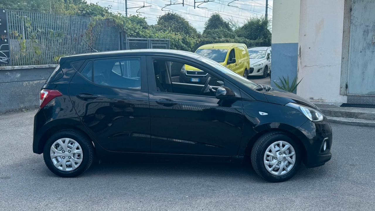 Hyundai i10 1.0 LPGI Econext Sound Edition