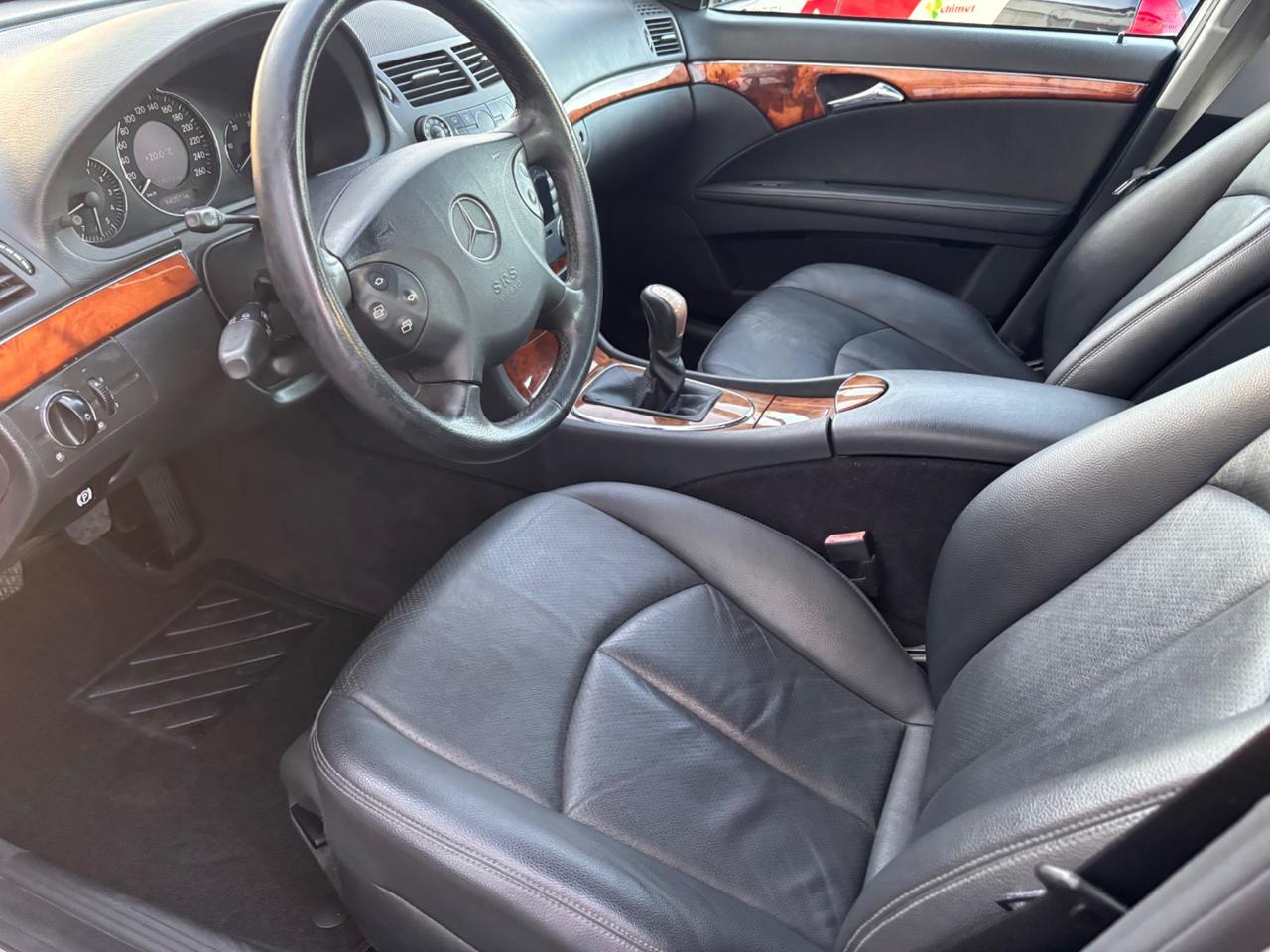 Mercedes-benz E 220 CDI cat Elegance