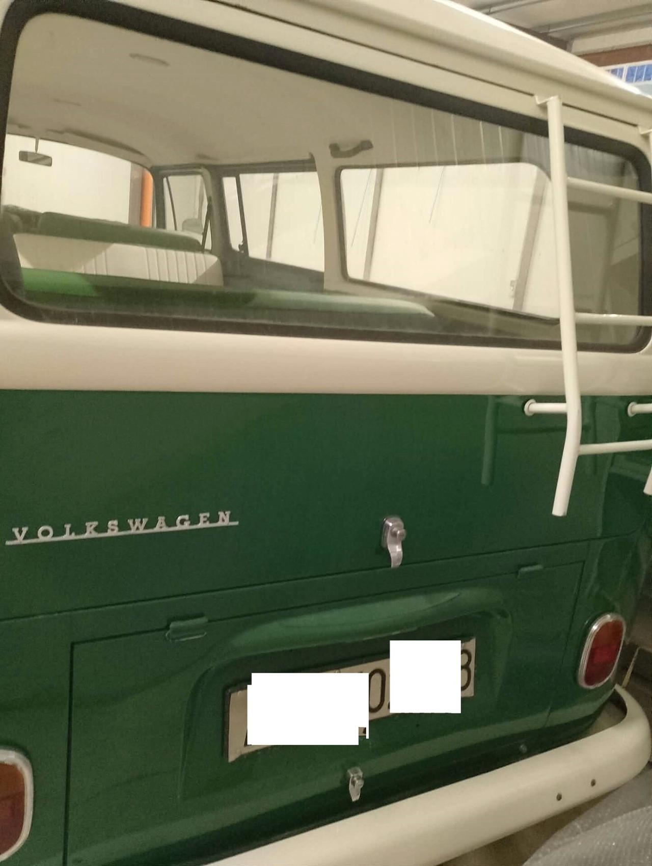 Volkswagen T2 Pulmino 9 posti