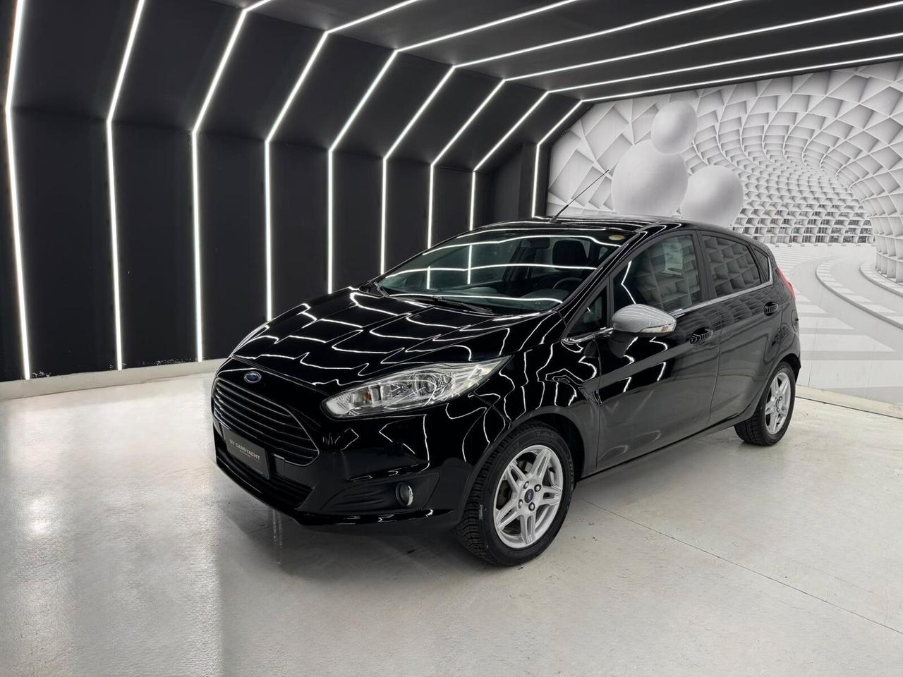 Ford Fiesta 1.6 TDCi Titanium-KM CERTIFICATI-12 MESI DI GARANZIA