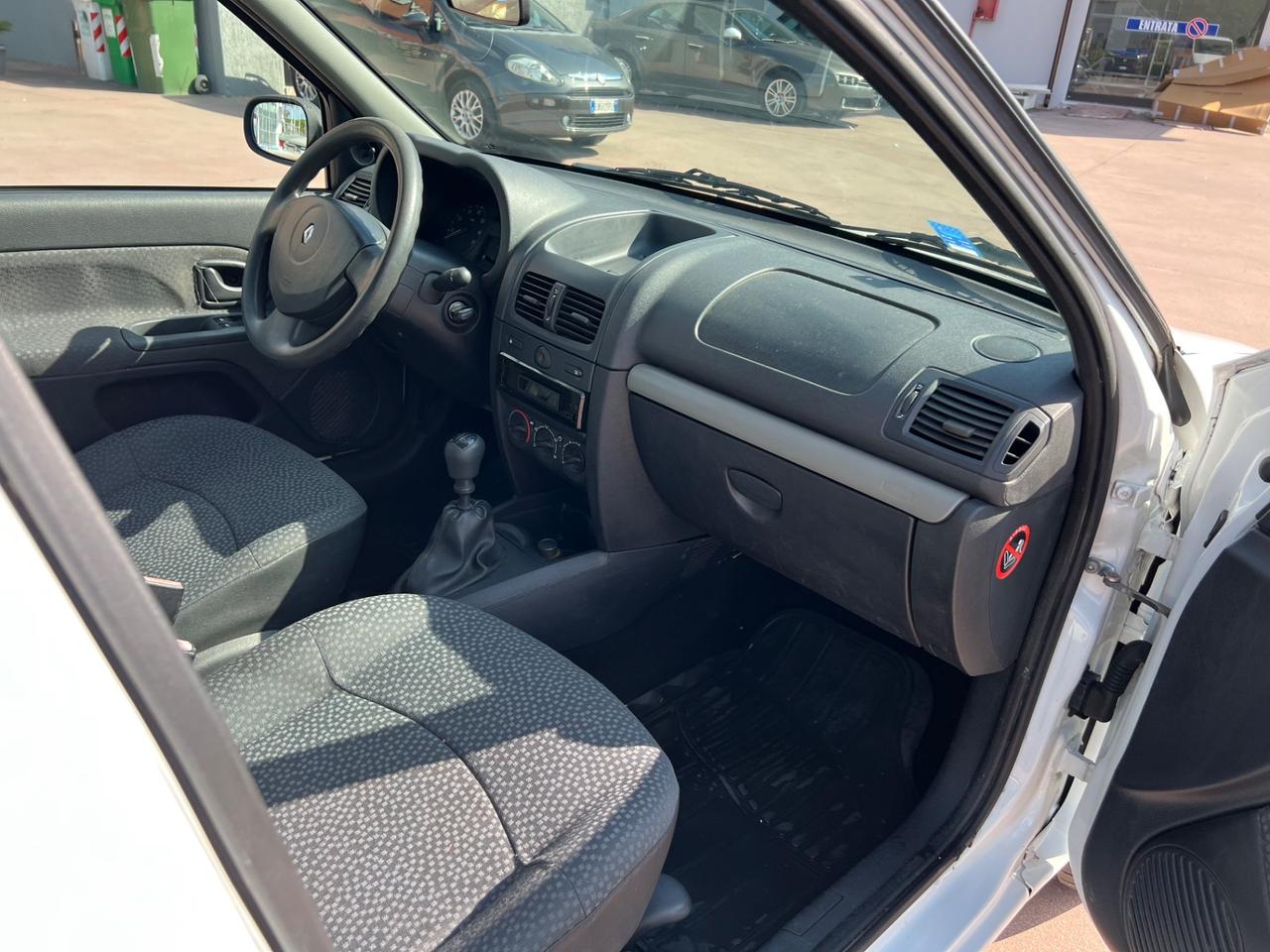 Renault Clio Storia 1.2 5 porte GPL Confort