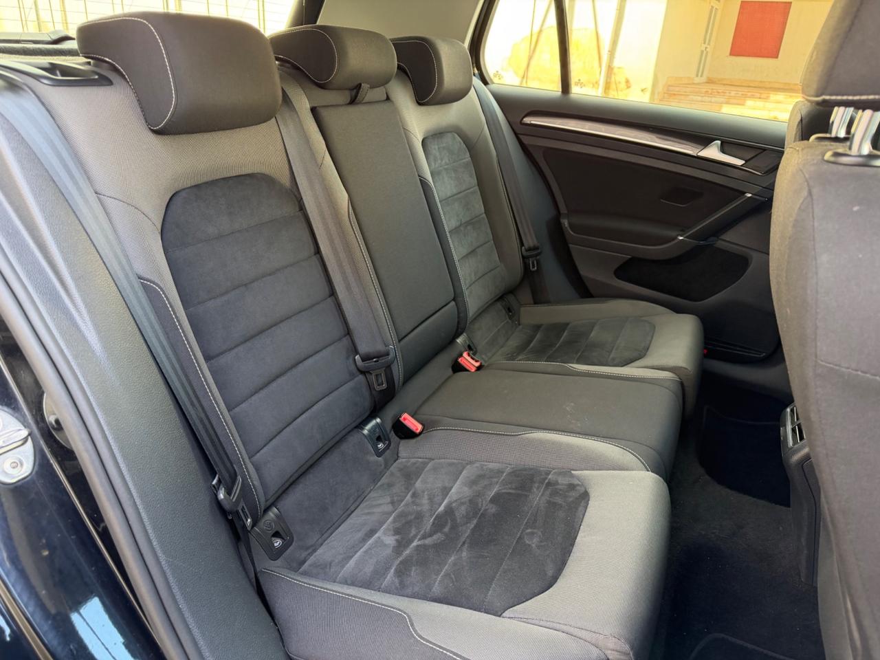 Volkswagen Golf 1.6 TDI 110 CV 5p. Highline BlueMotion Technology