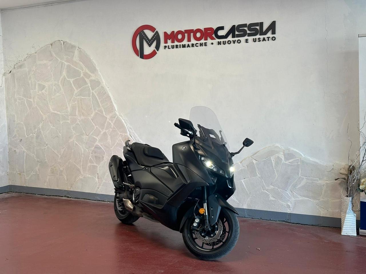 YAMAHA T-Max 560