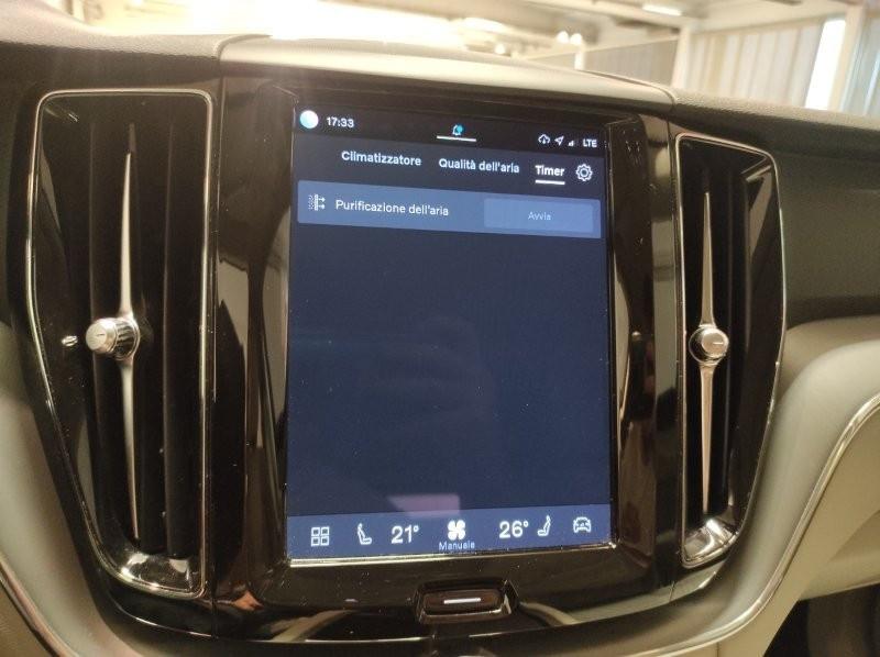 VOLVO XC60 (2017-->) - XC60 B4 (d) automatico Core
