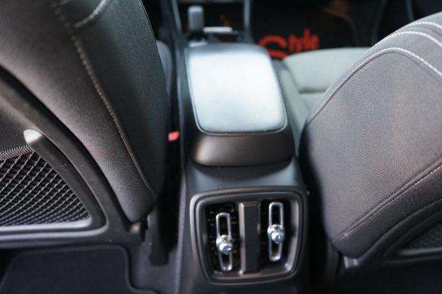 VOLVO XC40 T5 Recharge Plug-in Hybrid automatico Core