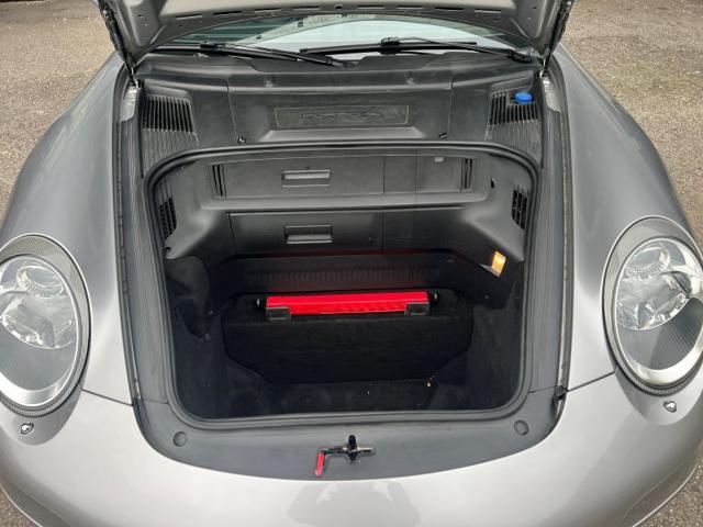 PORSCHE 911 Carrera Coupé