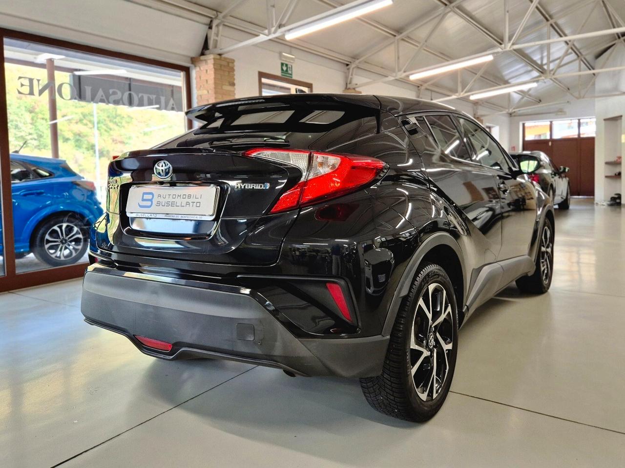 Toyota C-HR 1.8 Hybrid E-CVT Trend