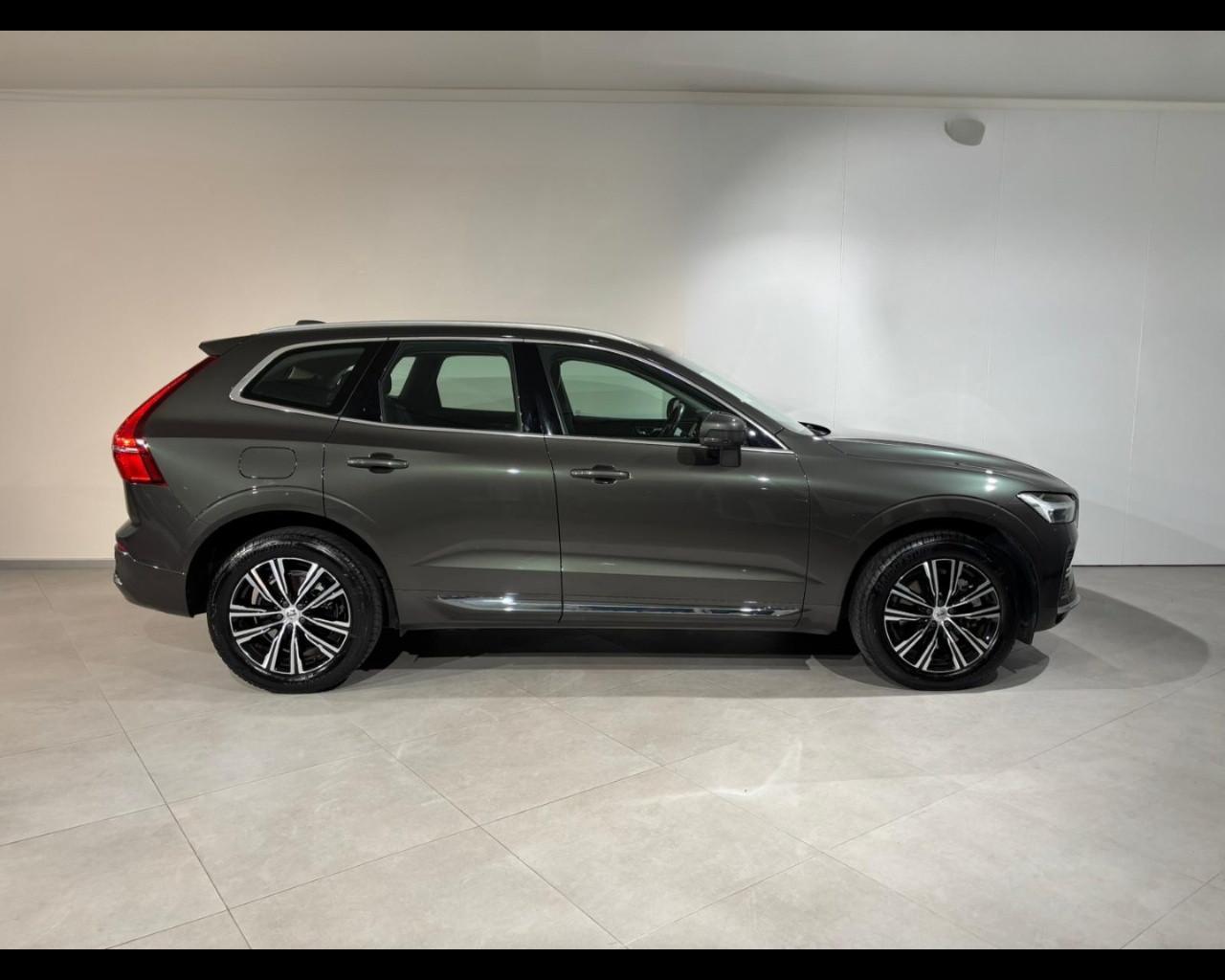 VOLVO XC60 B4 (d) INSCRIPTION AWD AUTO