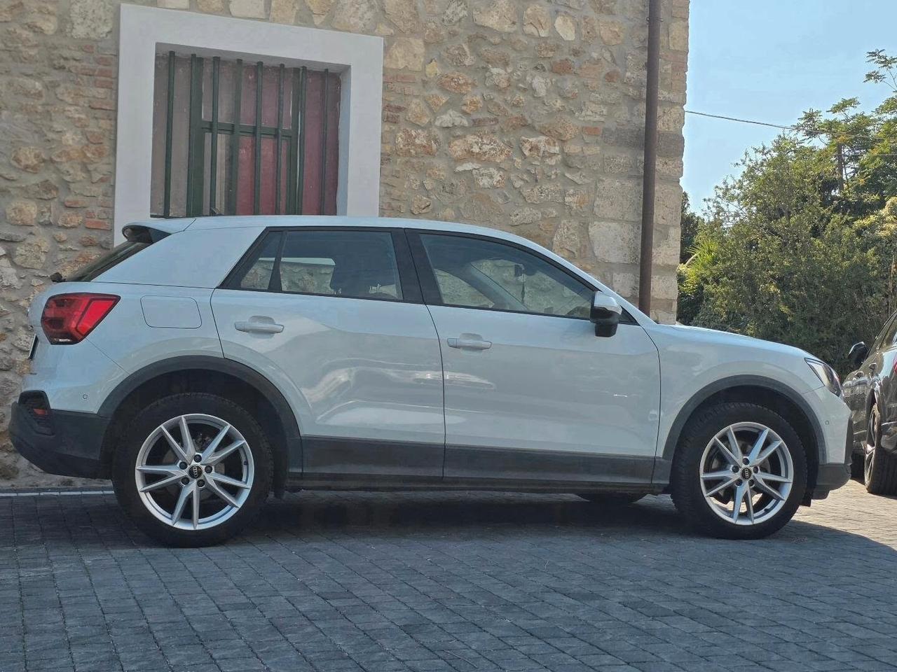 Audi Q2 30 TDI S tronic Business