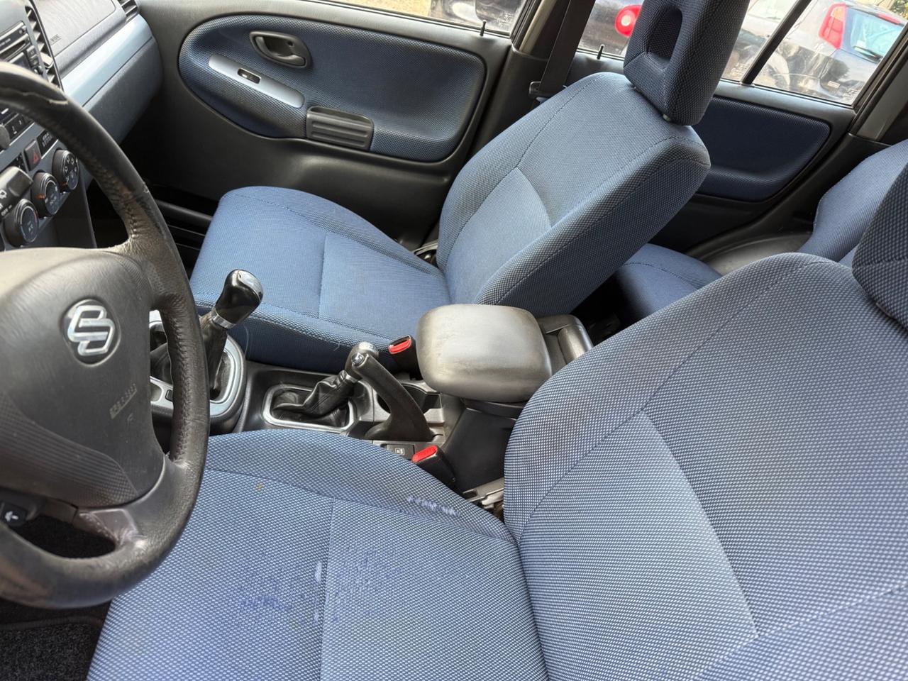 Suzuki Grand Vitara gancio traino