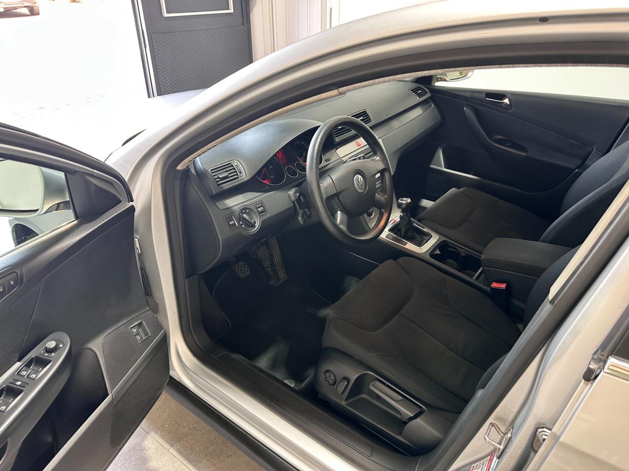 Volkswagen Passat 2.0 TDI 140cv UNICO PROP - NUOVA - DA VETRINA!!!!