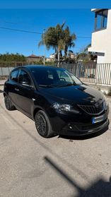 Lancia Ypsilon 1.0 FireFly 5 porte S&S Hybrid Alberta Ferretti