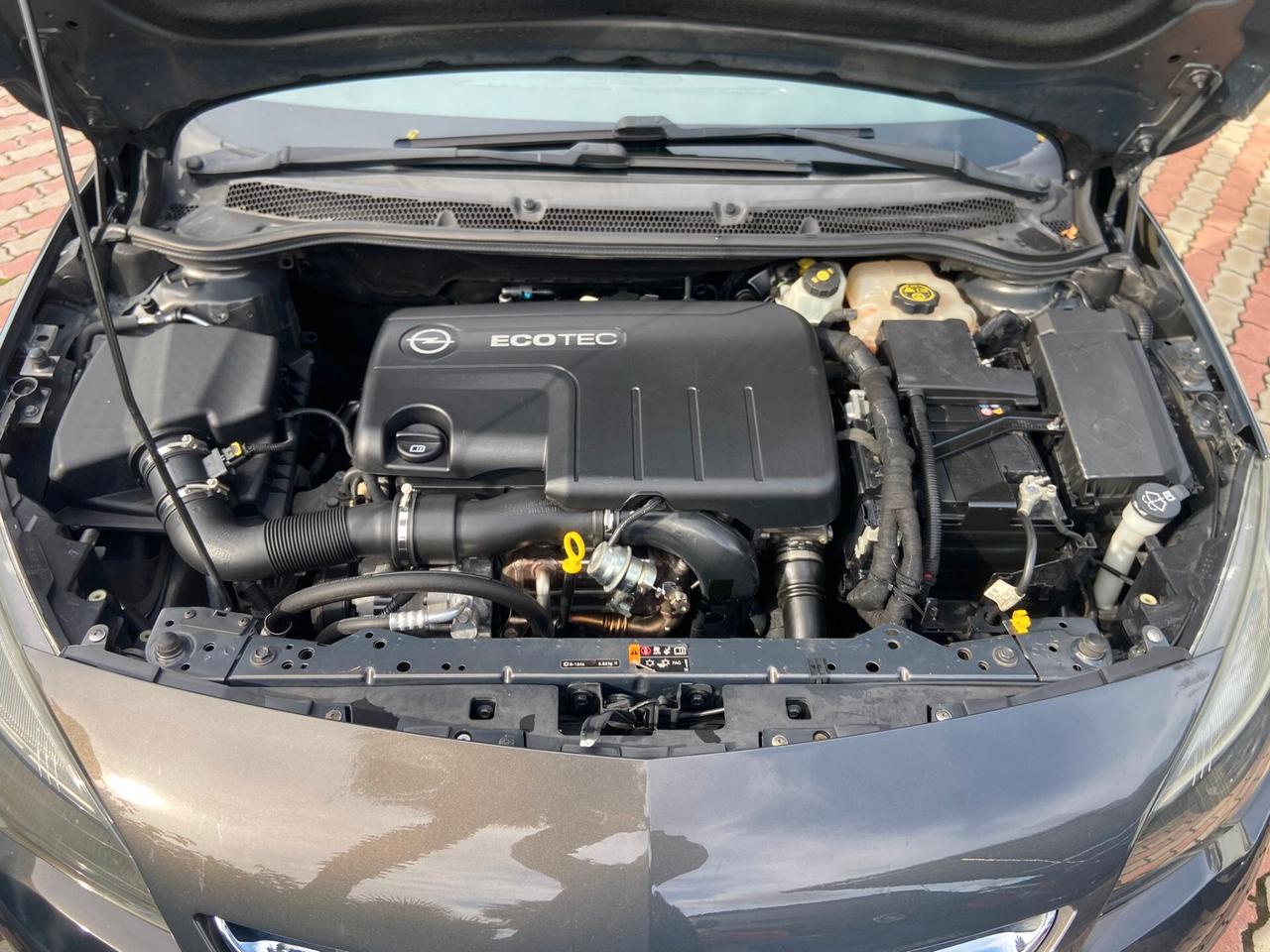 Opel Astra Sports Tourer 1.7 TDCI 130cv Cosmo