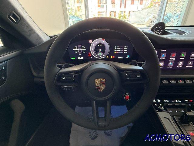 PORSCHE 992 Carrera GTS