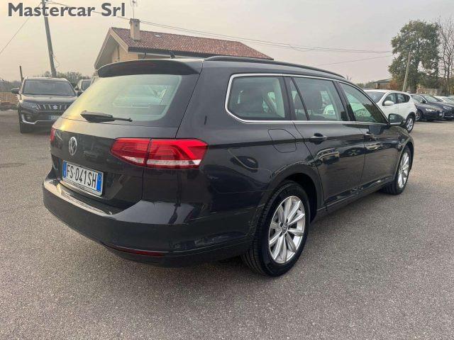 VOLKSWAGEN Passat Variant 1.6 tdi Business 120cv dsg 7m - FS041SH