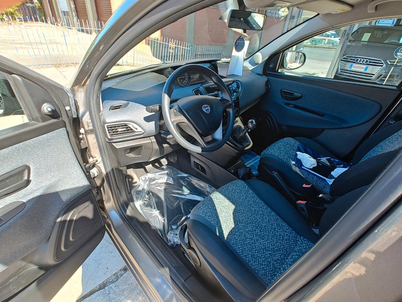 LANCIA YPSILON 1.2 69 CV 5P. GPL ECOCHIC ELEFANTINO BLU