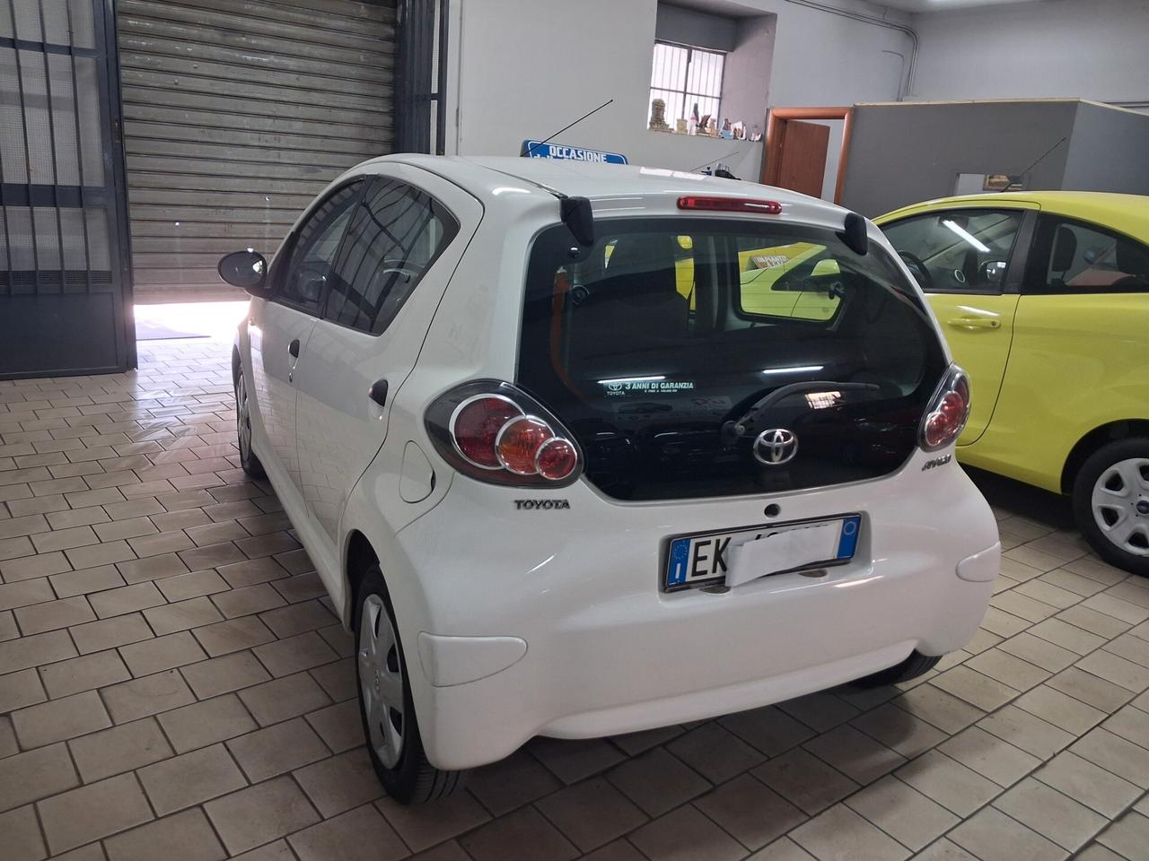 Toyota Aygo 1.0 12V VVT-i 5 porte unico prop 2012