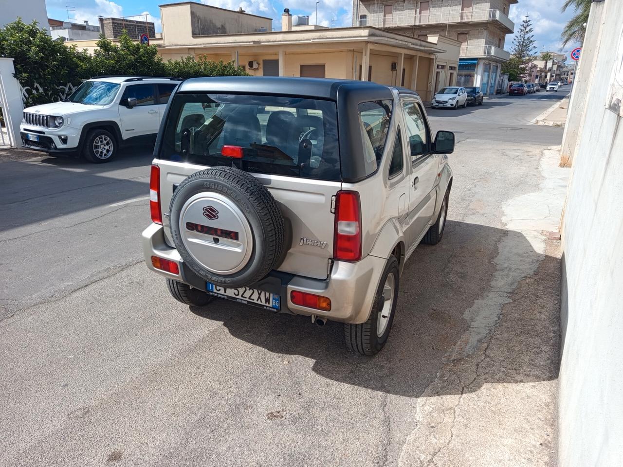 Suzuki Jimny 1.5 DDiS cat 4WD cabrio con hardtop