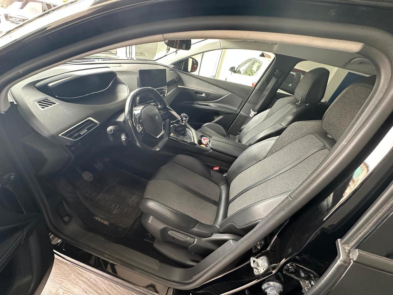 Peugeot 5008 BlueHDi 130 S&S Allure Pack 7 POSTI