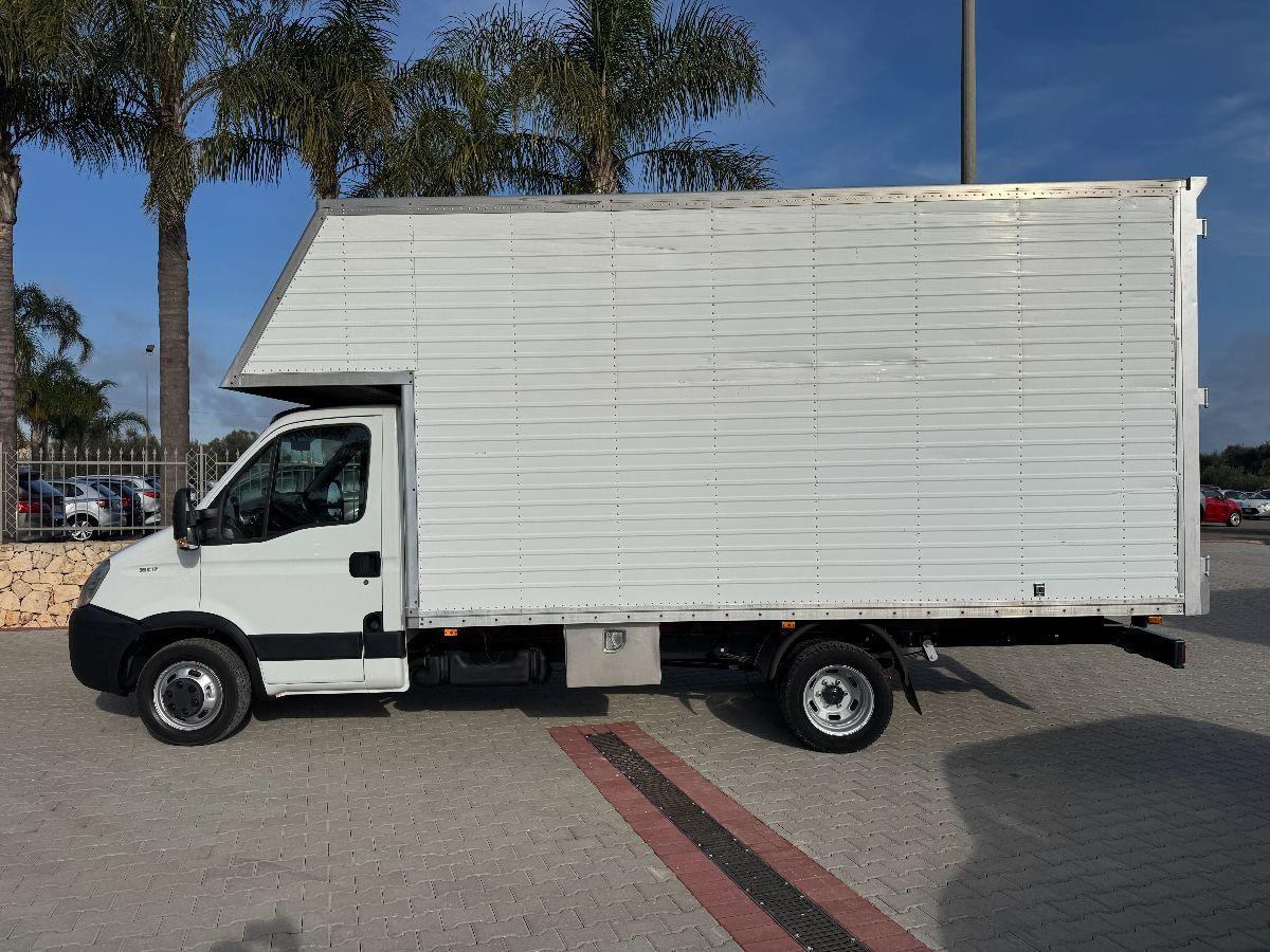 IVECO Daily 35C17 3.0 Furgonatura in alluminio 4.8 Metri