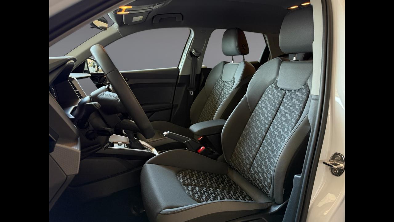 AUDI A1 II 2022 allstreet - A1 allstreet 30 1.0 tfsi Business 116cv s tronic