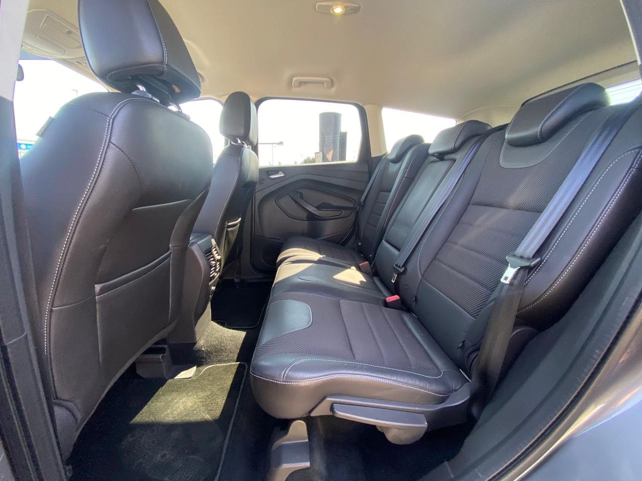 Ford Kuga 2.0 TDCI 140 CV 4WD Powershift Business