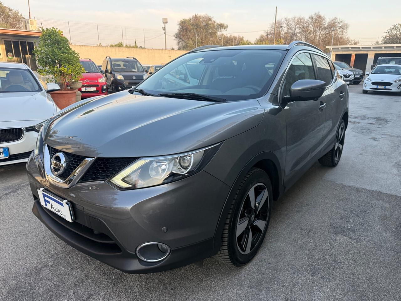 Nissan Qashqai 1.5 dCi Tekna,TETTO PANORAMICO,TELECAMERE 360°,EuroBlock,Navi,ecc.