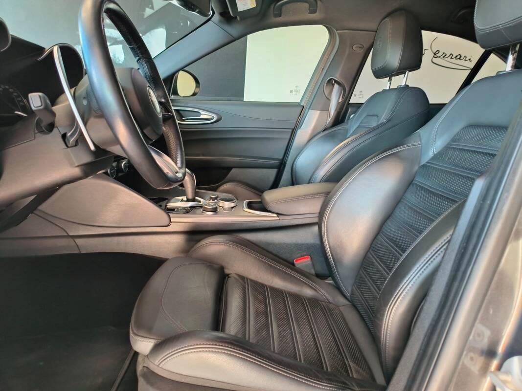 Alfa Romeo Giulia 2.0 t Veloce Q4 280cv auto