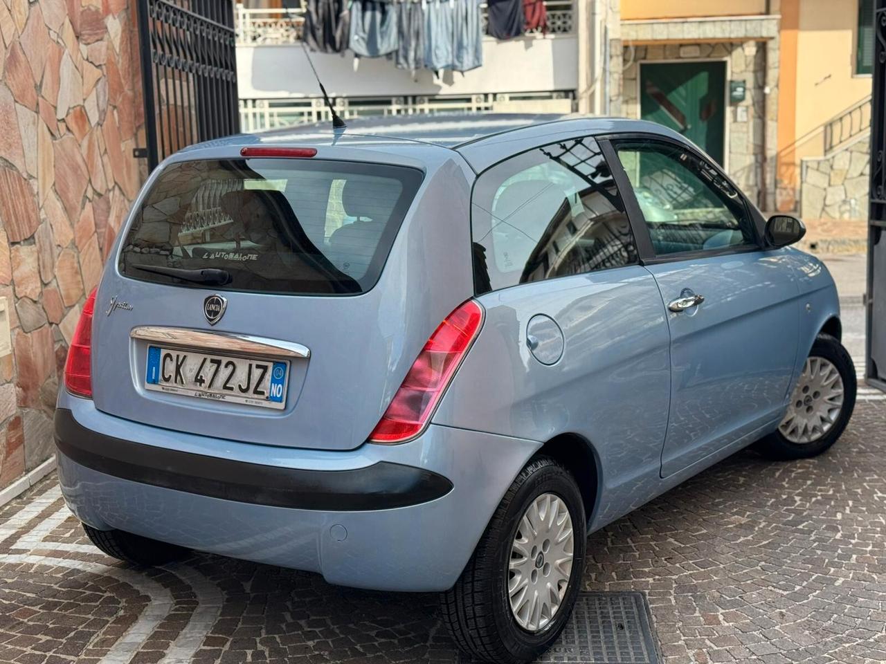Lancia Ypsilon 1.2 16V Platino