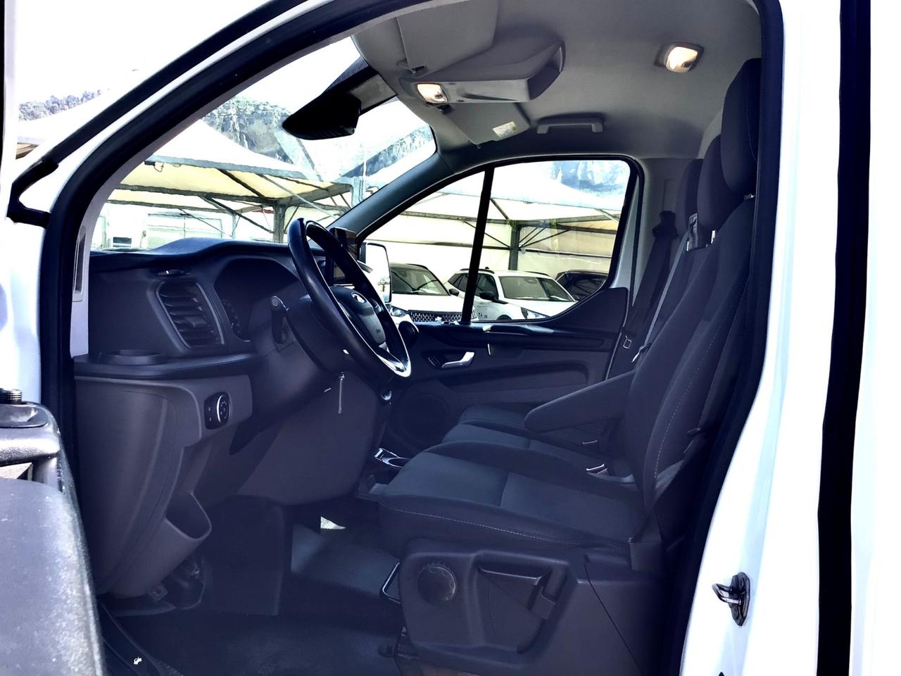 Ford Transit Custom 300 2.0 EcoBlue 130 PC Trend