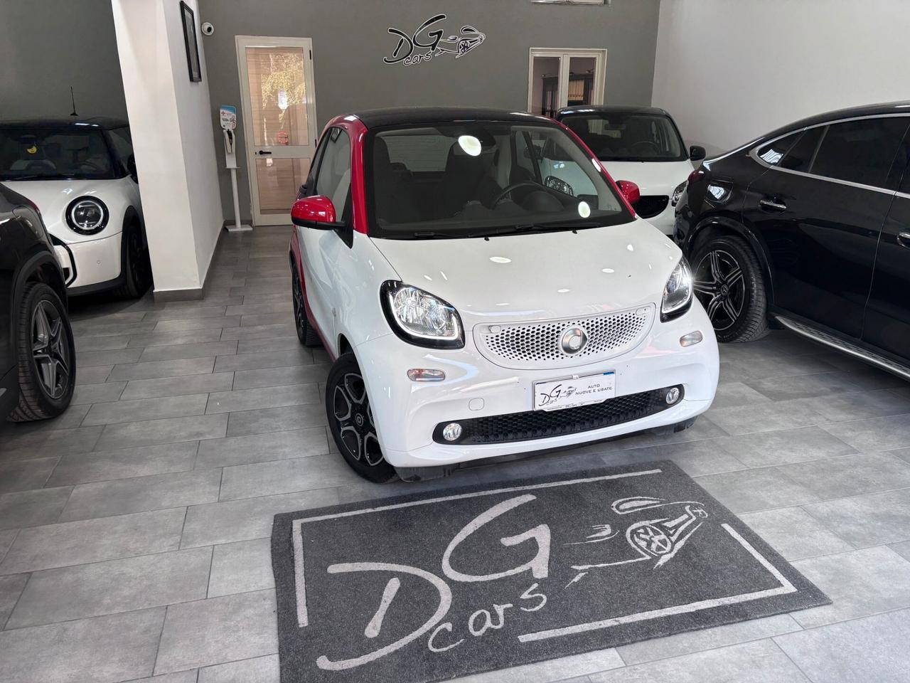 SMART FORTWO 0.9 T TWINAMIC PASSION TETTO-NAVI-LED-RETRO