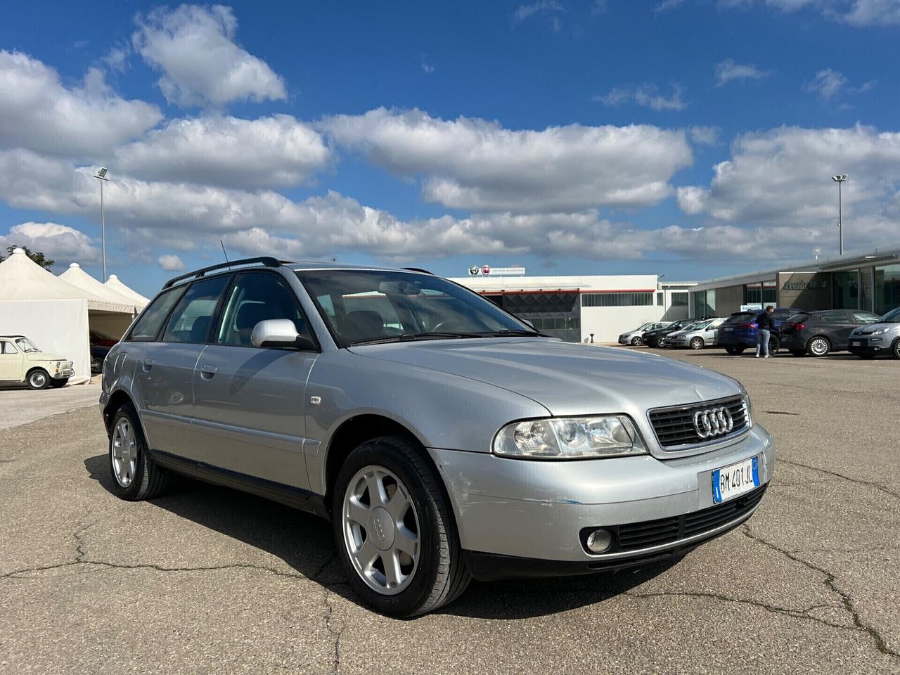 Audi A4 1.9 TDI 110cv Avant Advance - 2000