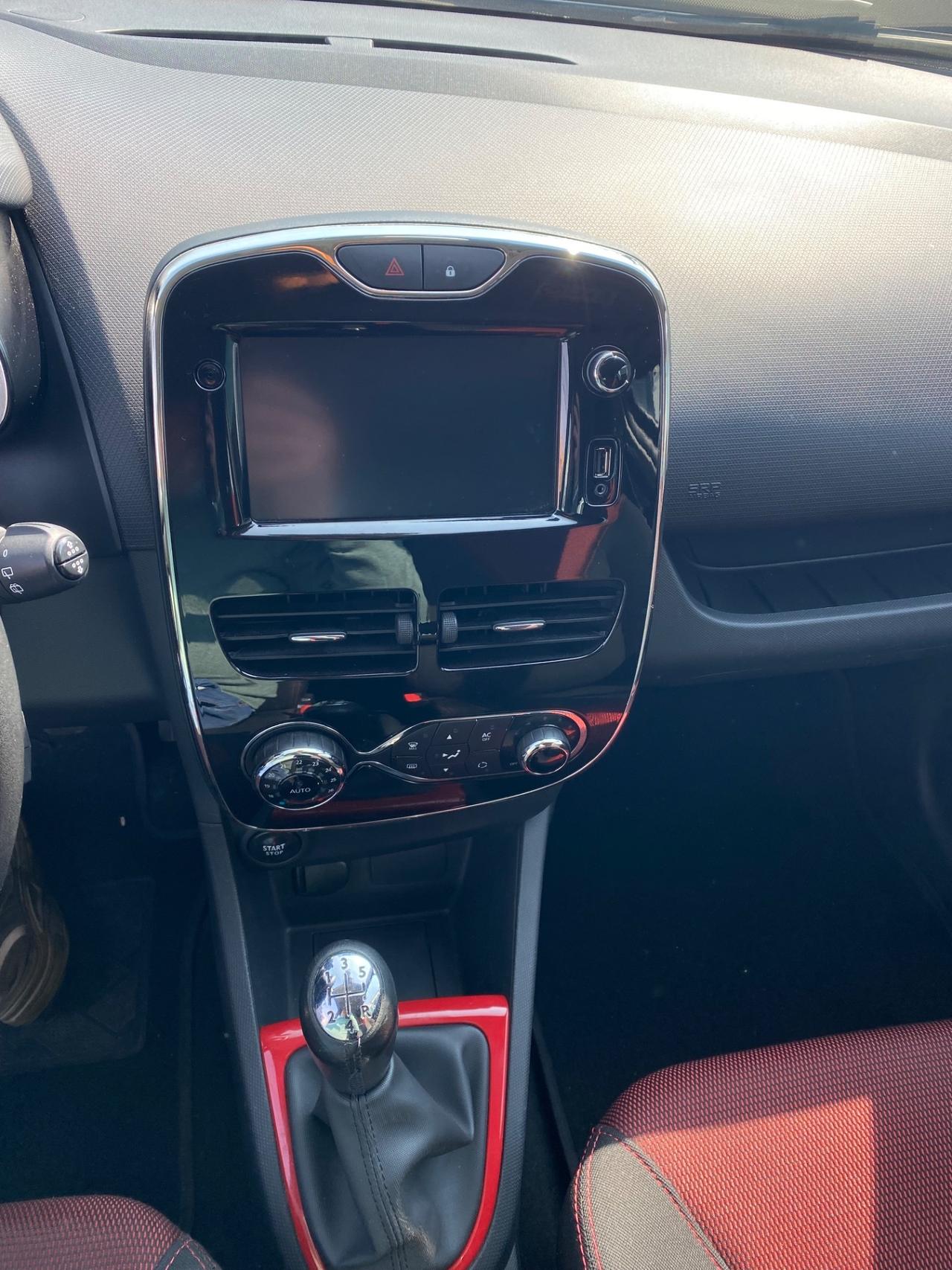 Renault Clio 1.5 dCi 8V 75CV 5 porte Costume National