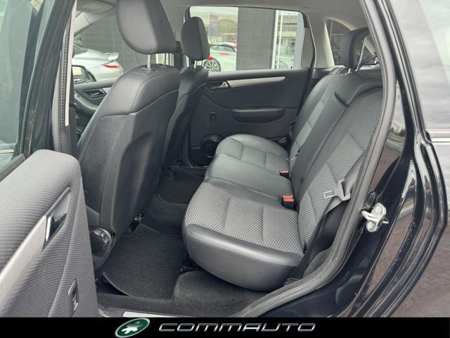 MERCEDES-BENZ B 200 CDI Sport