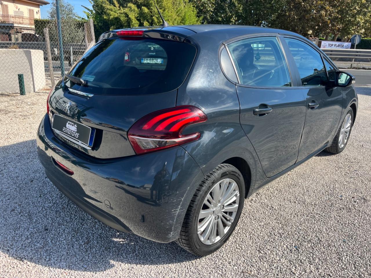 Peugeot 208 5 porte Active