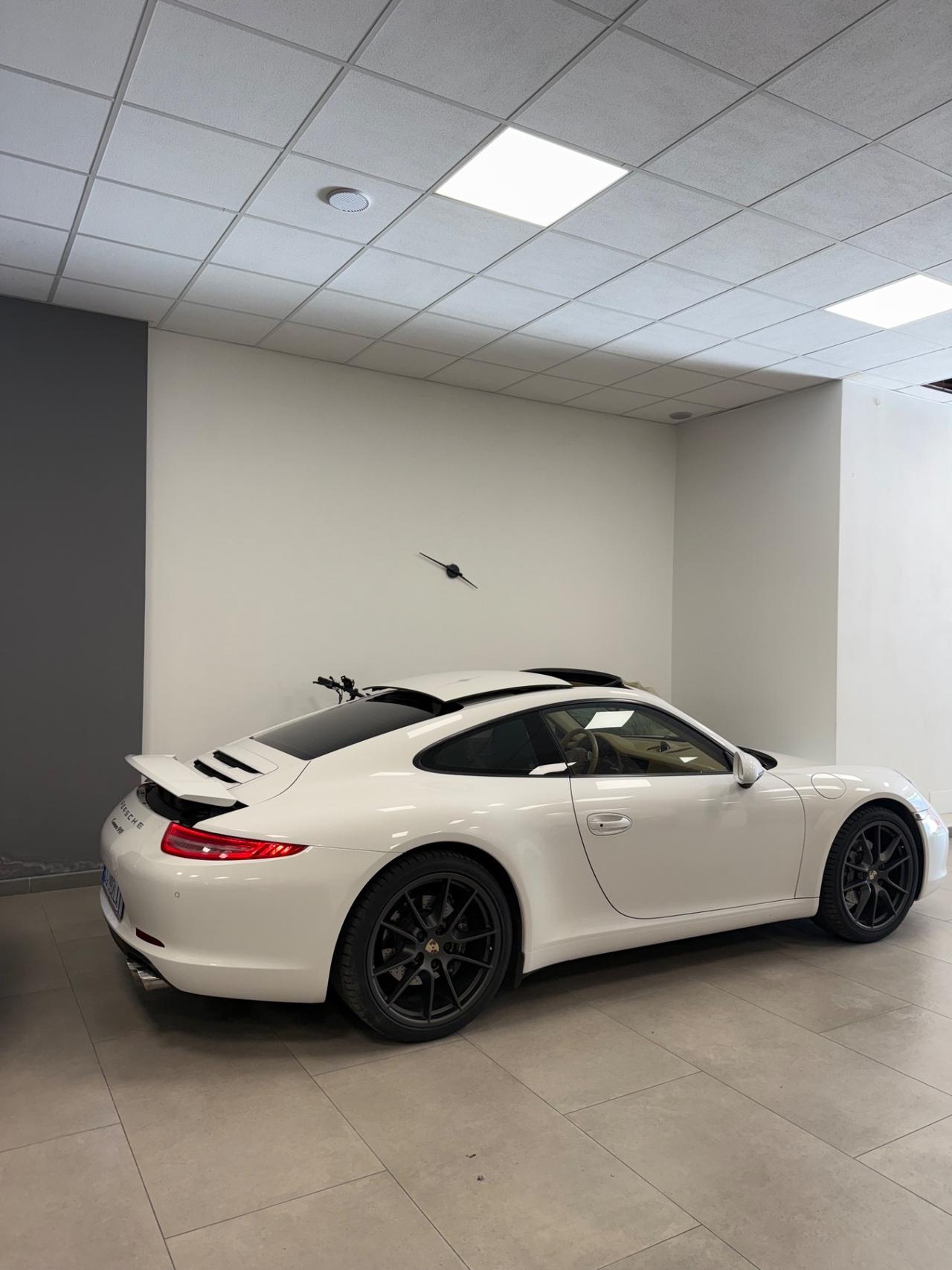 Porsche 911 3.4 Carrera Coupé