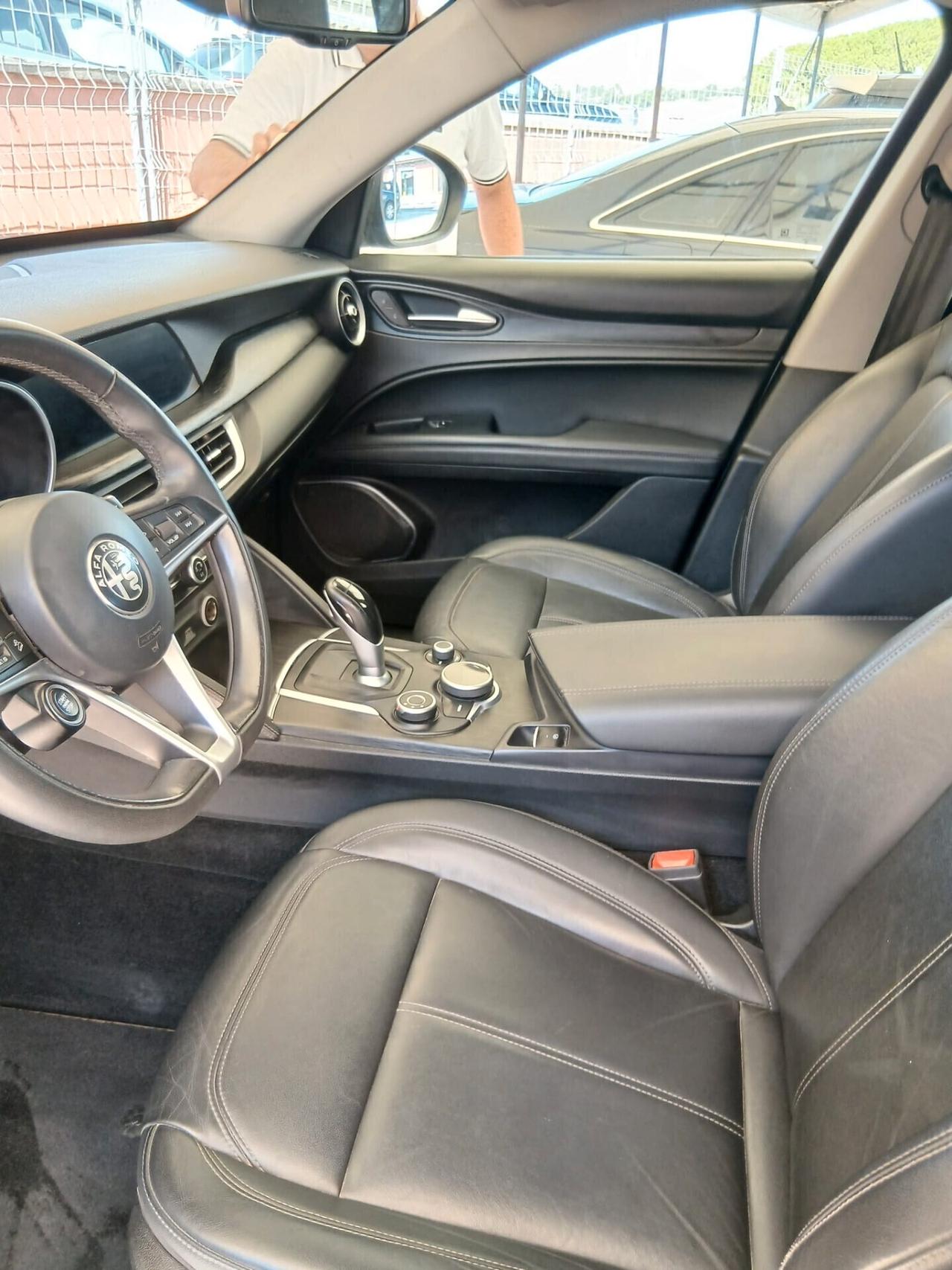 Alfa Romeo Stelvio 2.2 Turbodiesel 210 CV AT8 Q4
